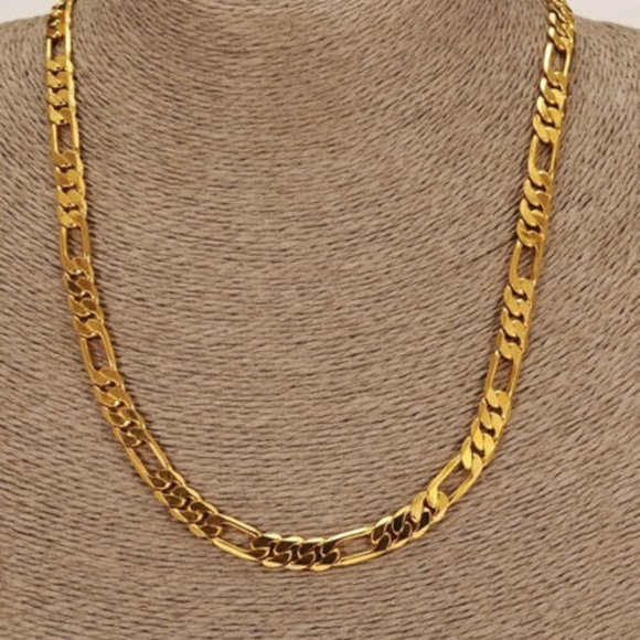 18K Gold Women's Stamped 8mm Link Chain - Picture 3 of 4